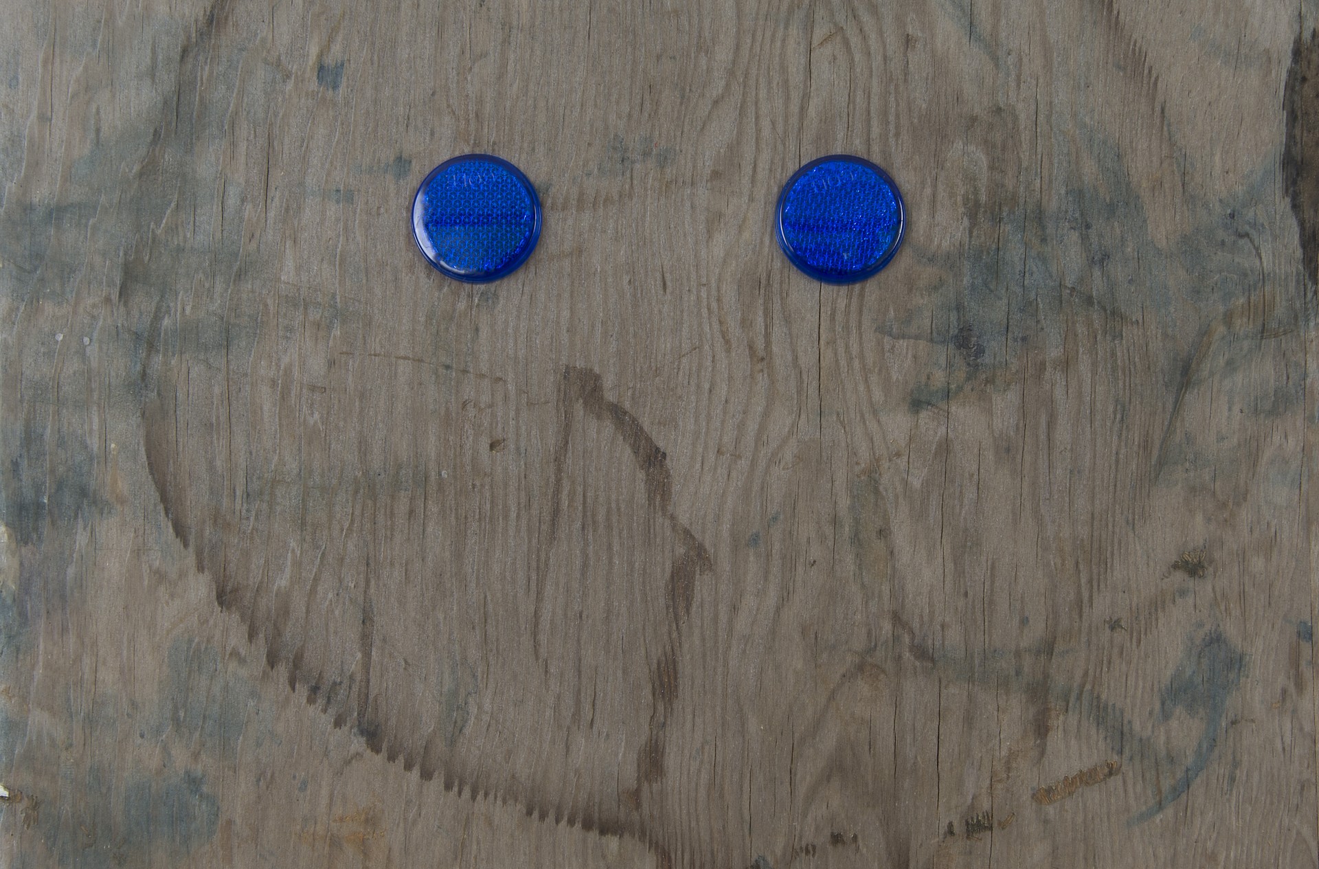 Michael Lazarus, *no title (blue)*, 2014. Paint, indigo pigment, wood and reflectors (detail) 