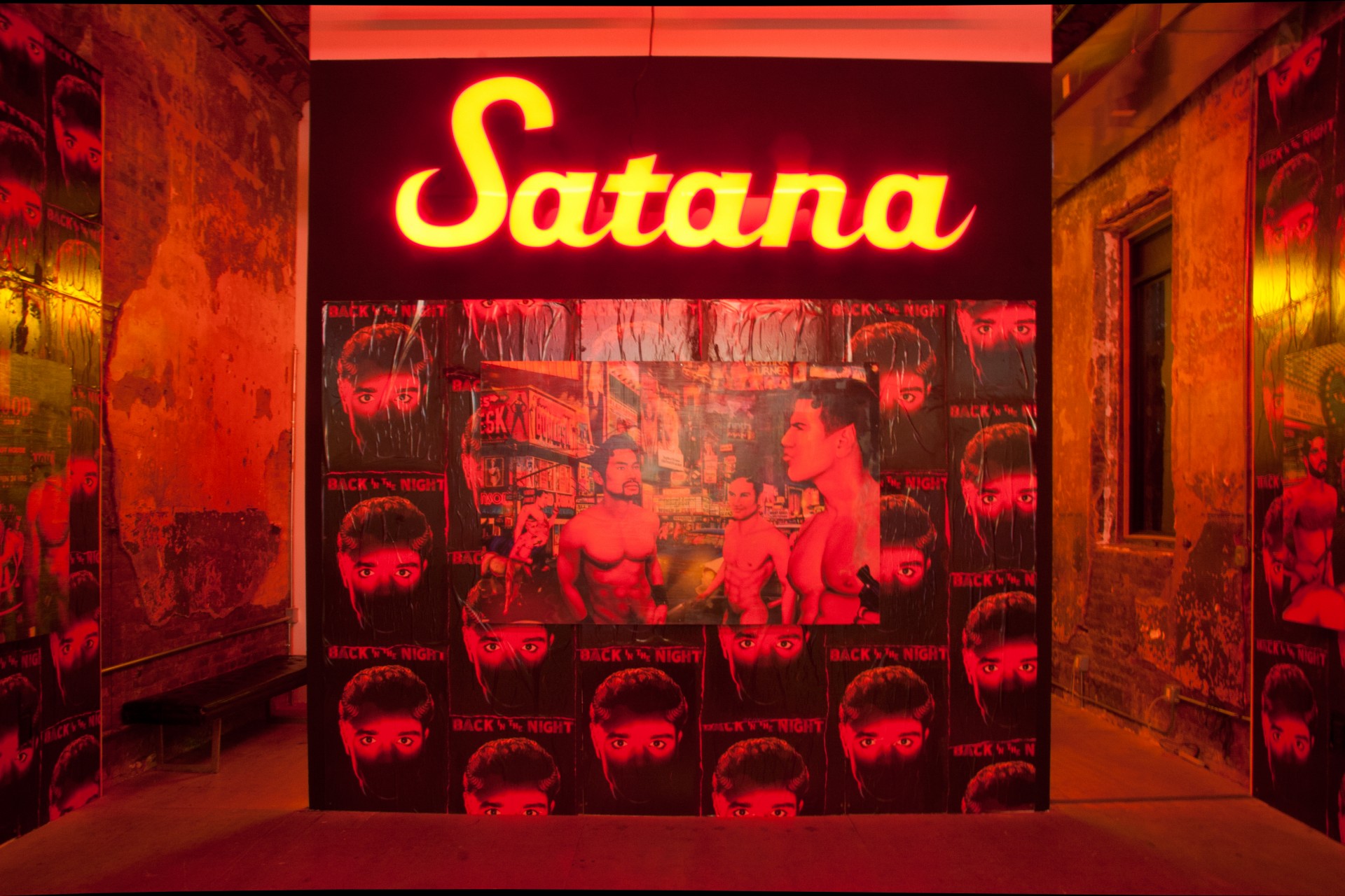 Scott Ewalt, *BACK IN THE NIGHT: Psychotronic Landscapes, Objects & Souvenirs*. Installation view