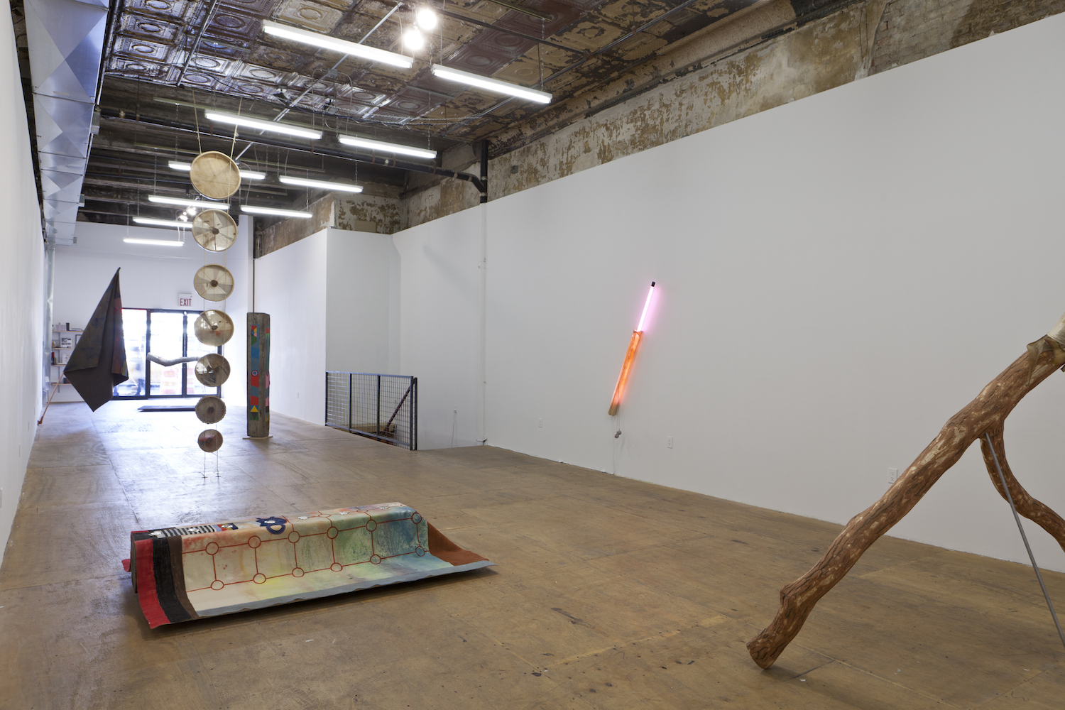 Jeffrey Gibson, *one becomes the other*. Installation view. Photo: Etienne Frossard