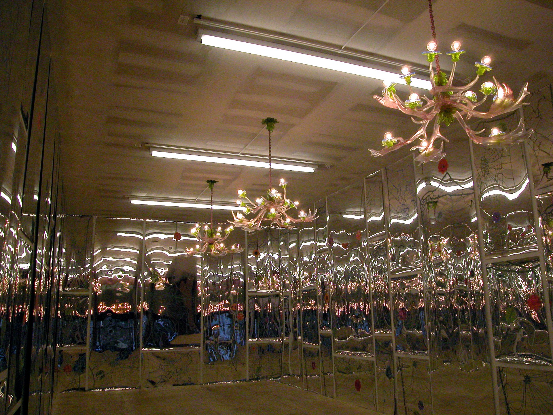 Virgil Marti, GROW ROOM, 2002. Installation view at Participant Inc, New York. Photos: Aaron Igler 